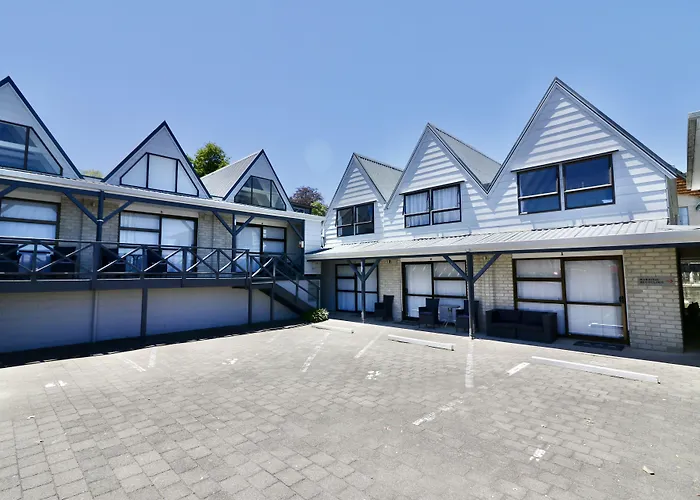 Gables Lakefront