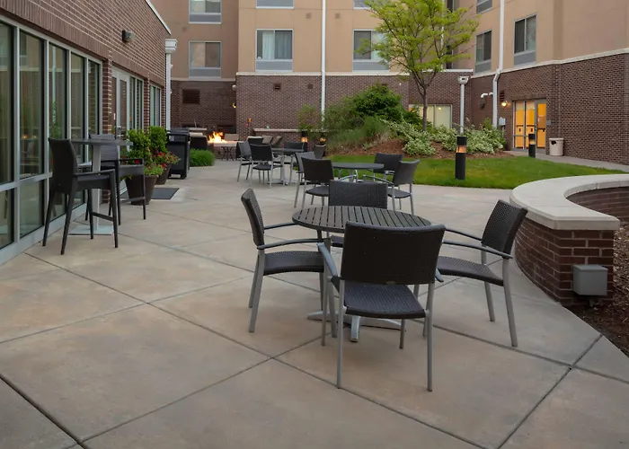 Airport Hotel: Fairfield Inn & Suites By Marriott Wichita Downtown