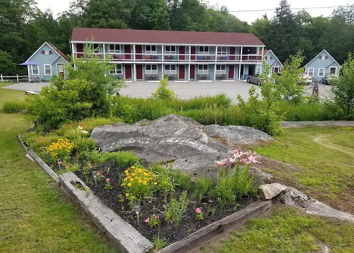 White Mountain Motel And Cottages