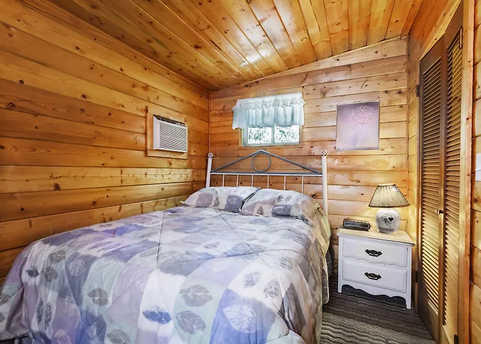 Apple Creek Cottages