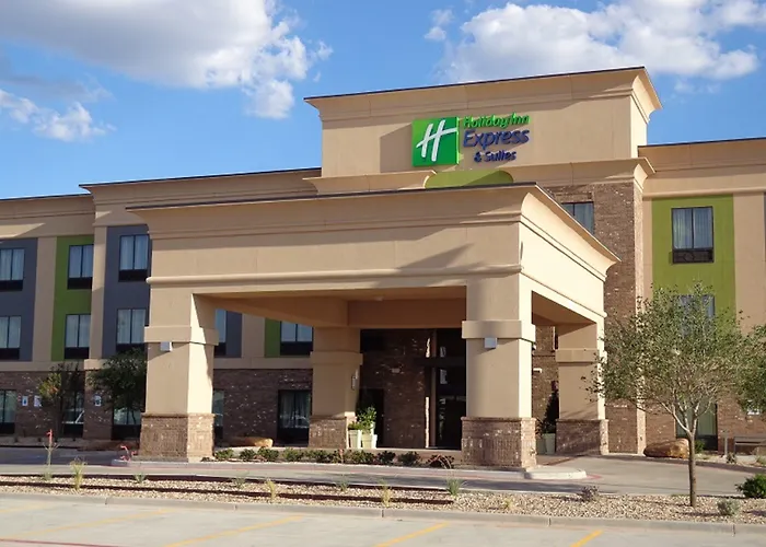 Holiday Inn Express And Suites South By Ihg