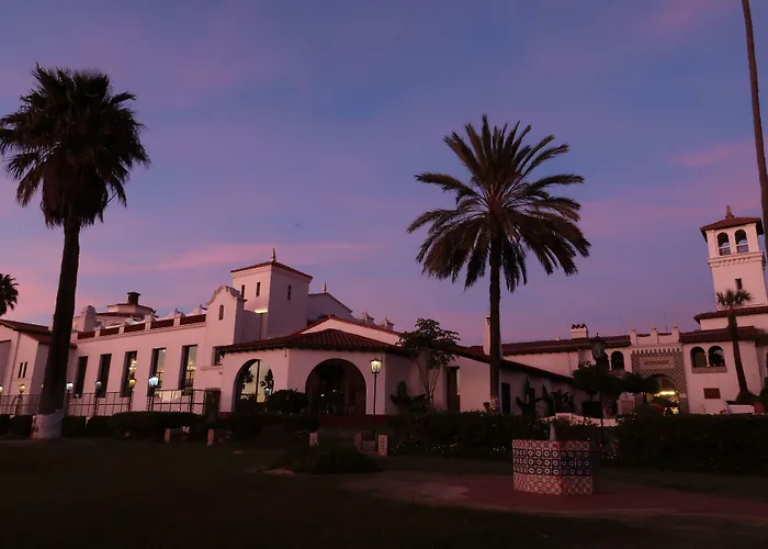 Pet Friendly hotel: Corona Hotel & Spa