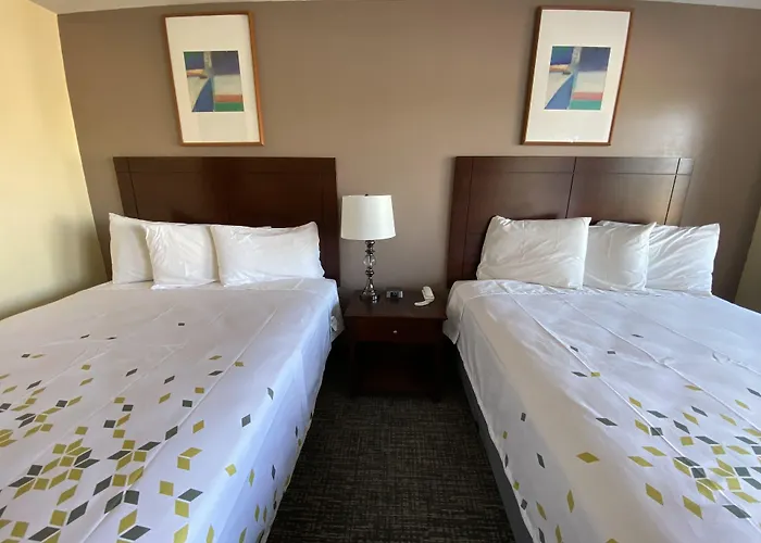 Central hotel: Beachway Inn