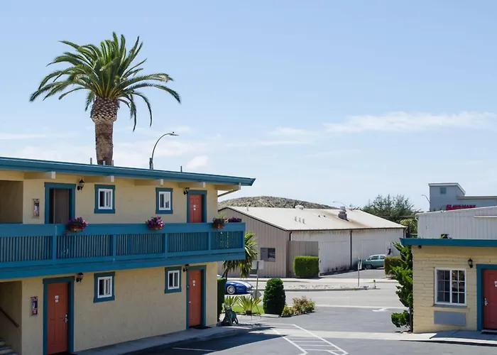 Cheap hotel: Seaside Inn Monterey