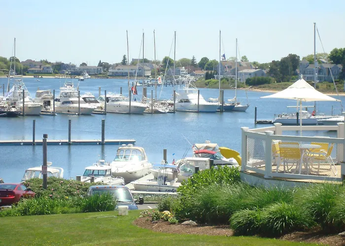 Hotel with view: Anchor In Hotel - Hyannis, Ma