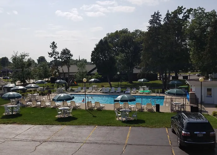 Amber'S Inn And Suites