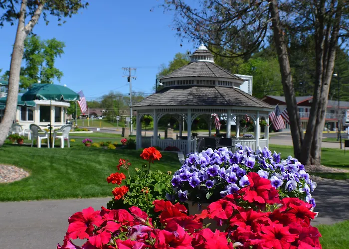 Amber'S Inn And Suites