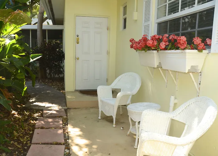 Villa: Cottages By The Ocean