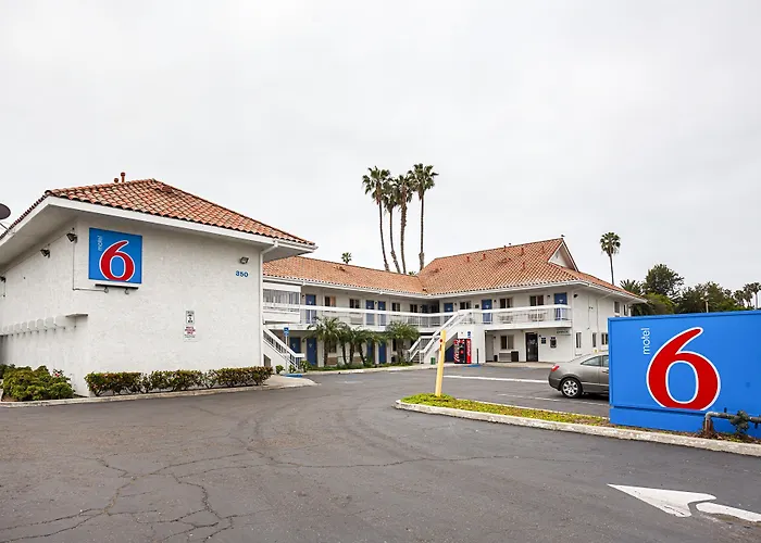 Central hotel: Motel 6-Ventura, Ca - Downtown