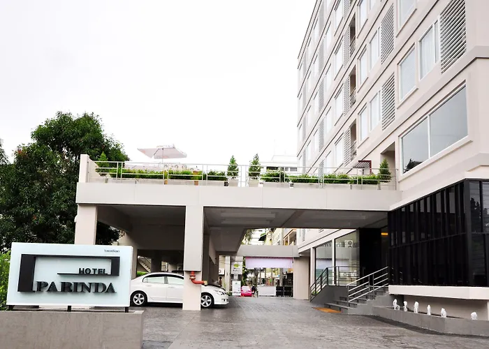 Hotel con piscina: Parinda Hotel