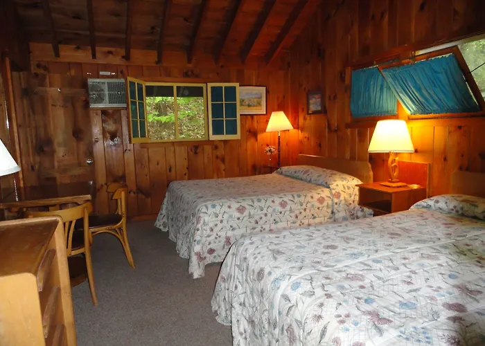 Amber Lantern Motel