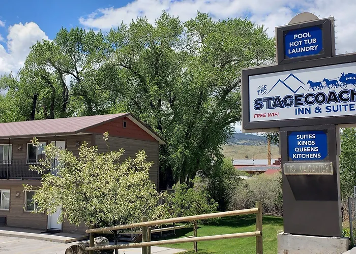 Stagecoach Inn & Suites