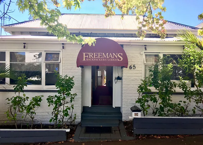 Freemans Backpackers