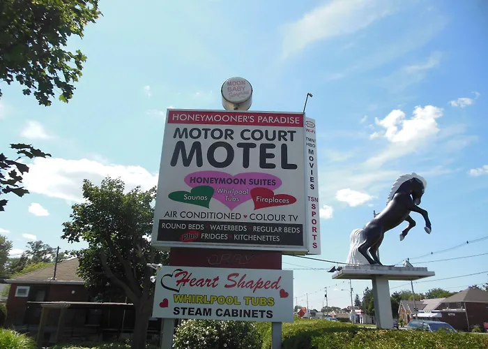 Motor Court Motel