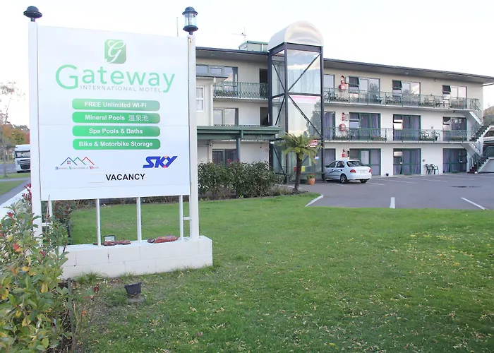 Gateway International Motel