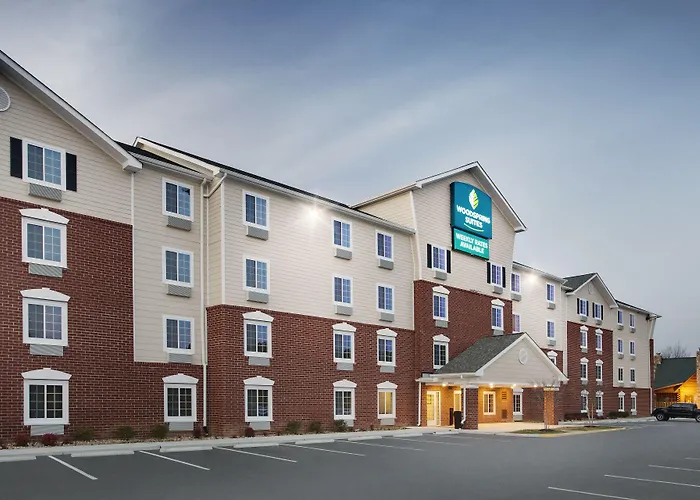 Pet Friendly hotel: Woodspring Suites Fredericksburg