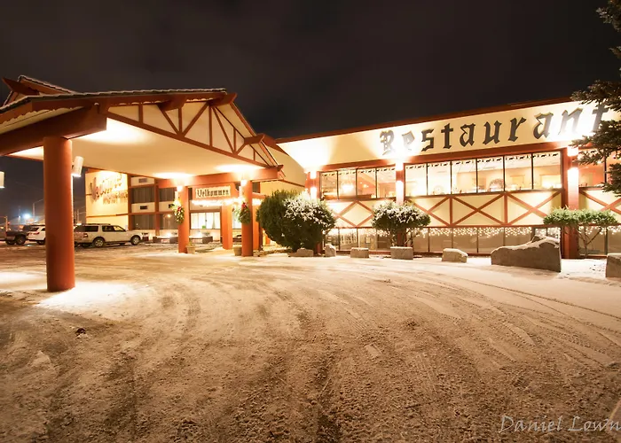 Hotel with view: Venture Inn
