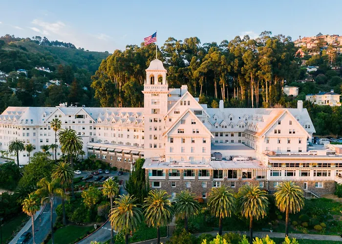 Claremont & Club