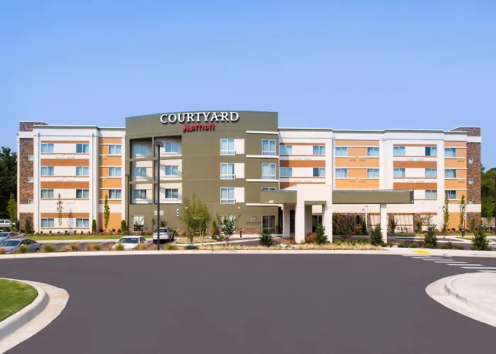 Family Hotel: Courtyard By Marriott Hot Springs