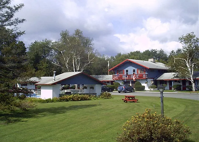 The Chalet Motel