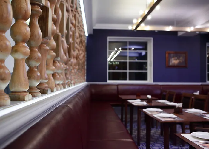 Family Hotel: Hillside Hotel
