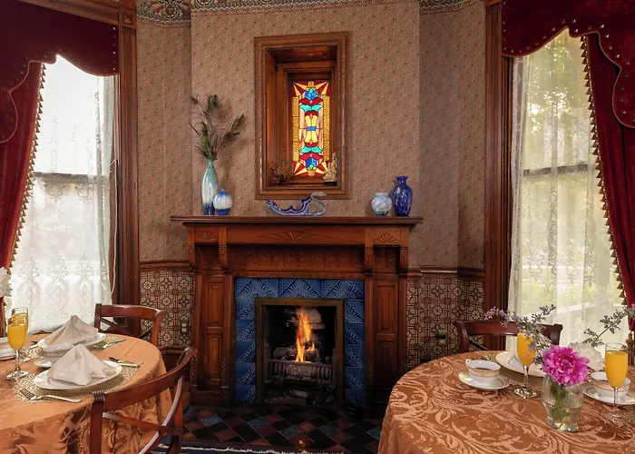 Luxury hotel only: Historic Webster House Bed And Breakfast Inn