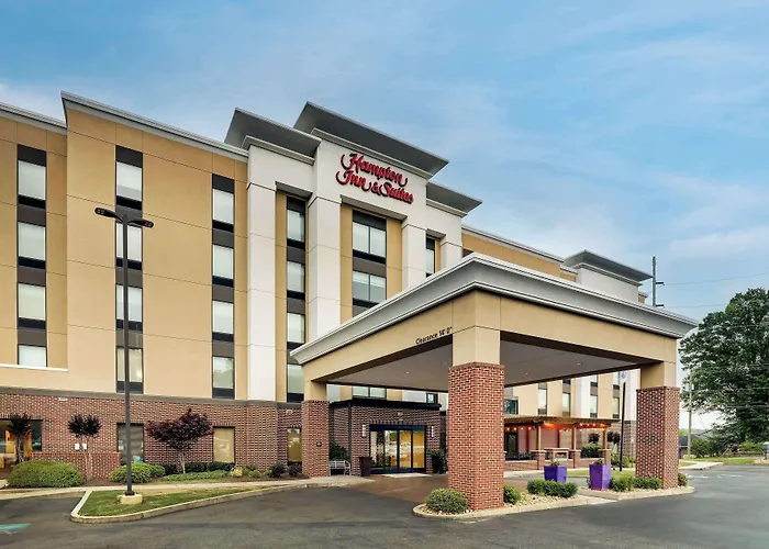 Pet Friendly hotel: Hampton Inn And Suites Rome, Ga