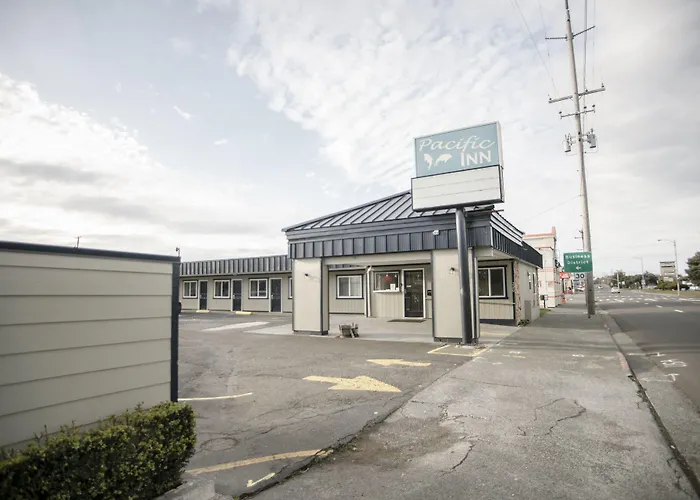 Pet Friendly hotel: Pacific Inn