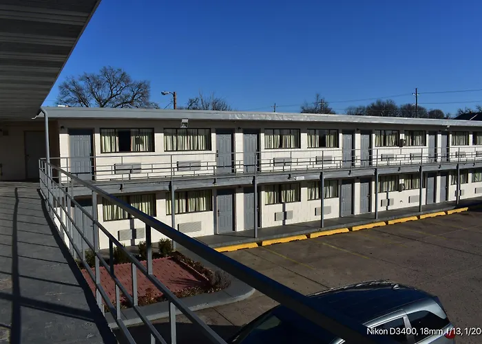Hotel with view: Rodeway Inn Terre Haute Near University