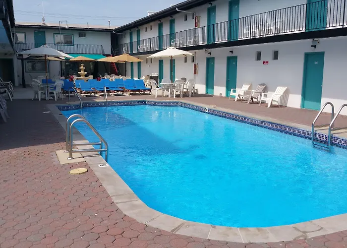 Central hotel: The Amethyst Beach Motel