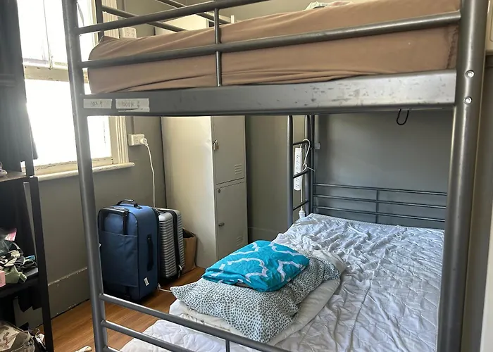 Hotel nahe College: The Hive Hostel - Traveler Friendly, Passport Only