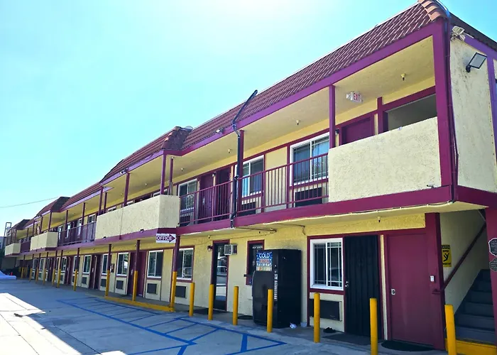 Century Motel Buena Park Anaheim I-5