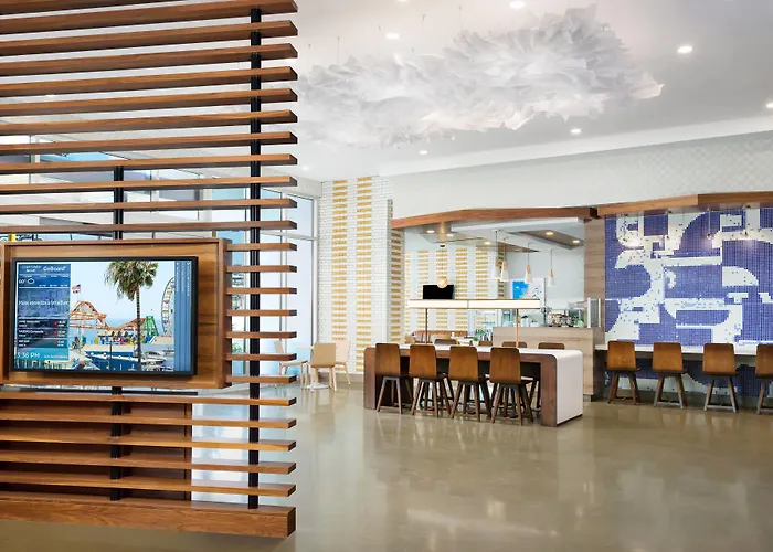 Strandhotel: Courtyard By Marriott Santa Monica