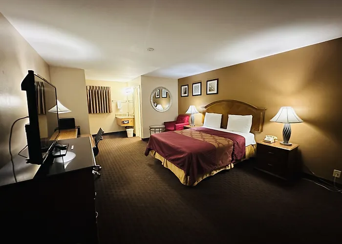 Hotel with view: Franciscan Inn Motel