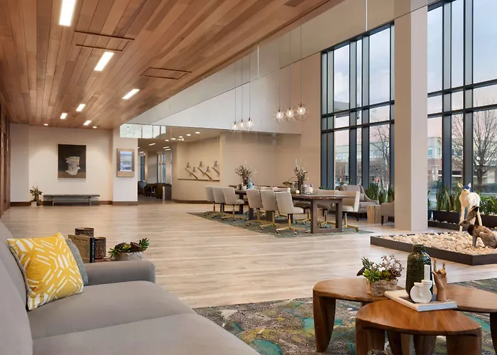 Hotel: Embassy Suites By Hilton Boulder