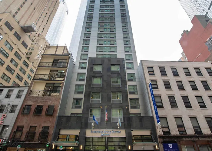Hotel familiare: Courtyard By Marriott New York World Trade Center Area