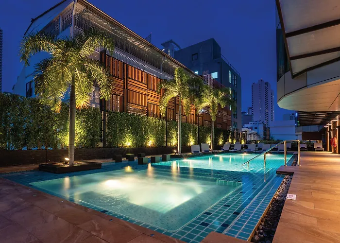 Solitaire Sukhumvit 11