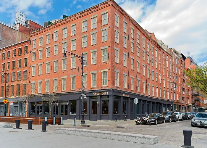 Hotel nahe College: 33 Hotel, New York City, Seaport