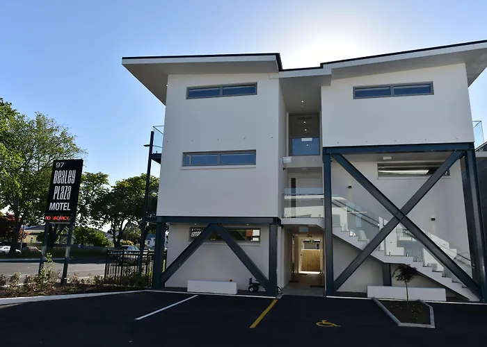 Bealey Plaza Motel