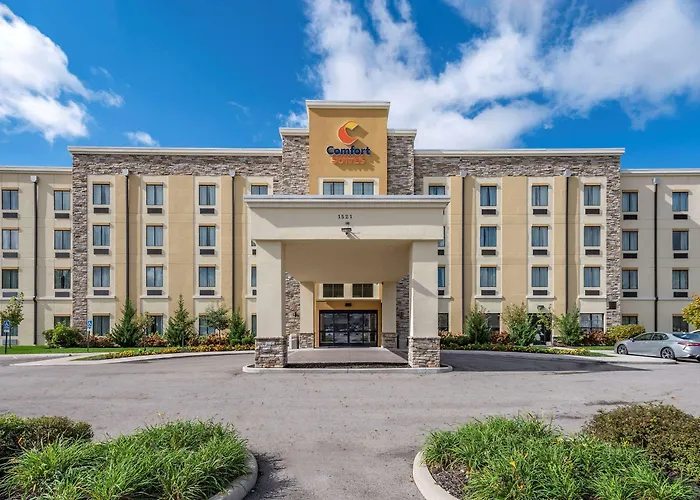 Comfort Suites Airport