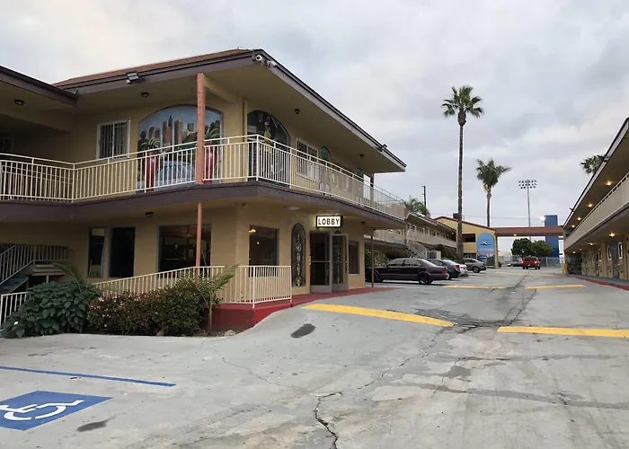 Los Angeles Inn & Suites - Lax