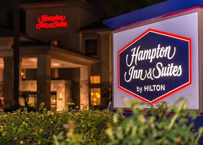 Hotel near College: Hampton Inn & Suites Buena Park