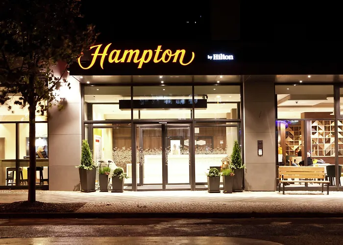 Hampton By Hilton City East Side Gallery