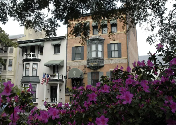 Bed and Breakfast Foley House Inn