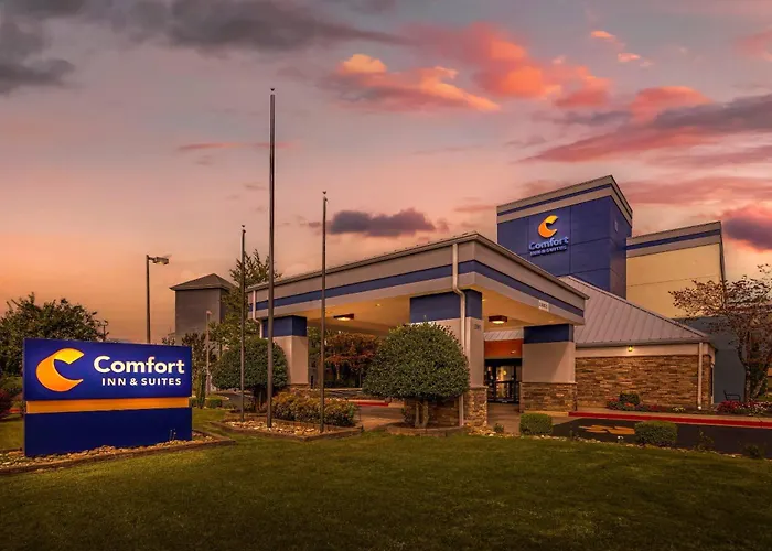 Cheap hotel: Comfort Inn & Suites Clemson - University Area
