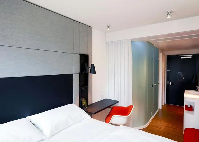  CitizenM Los Angeles Downtown