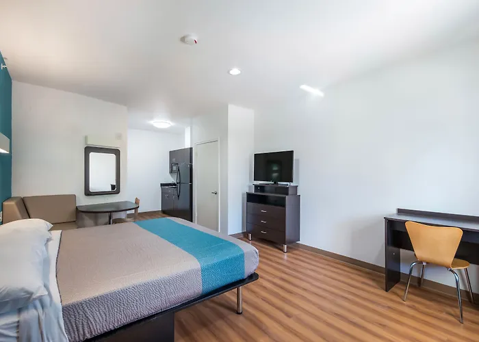 Hotel with view: Motel 6-Channelview, Tx