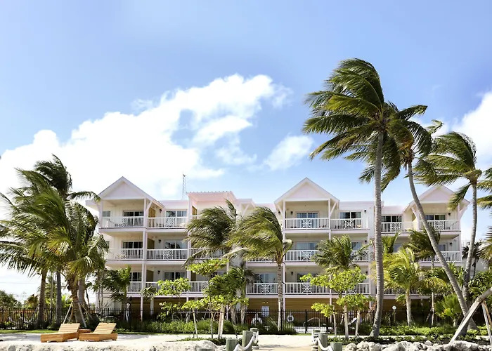 3 star hotel: Grassy Flats Resort & Beach Club
