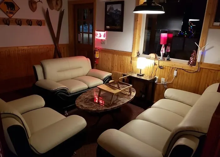 Dog friendly hotels Lava Mountain Lodge