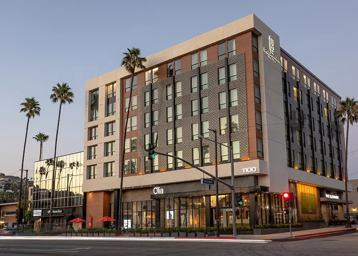 Hotel suites Glenmark, Glendale, A Tribute Portfolio